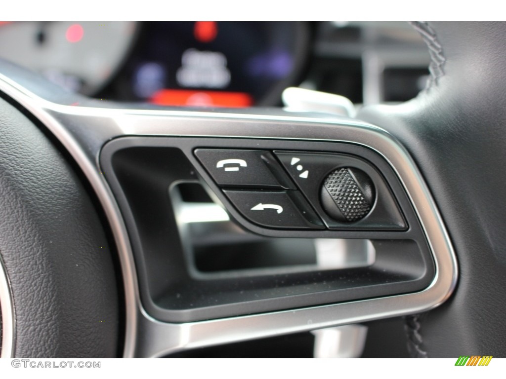 2017 Porsche Macan S Controls Photo #126962048