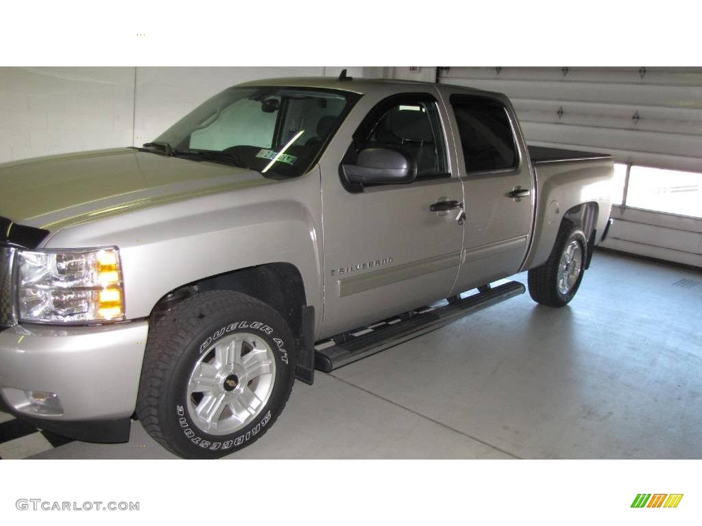 2009 Silverado 1500 LT Crew Cab 4x4 - Silver Birch Metallic / Dark Titanium photo #3