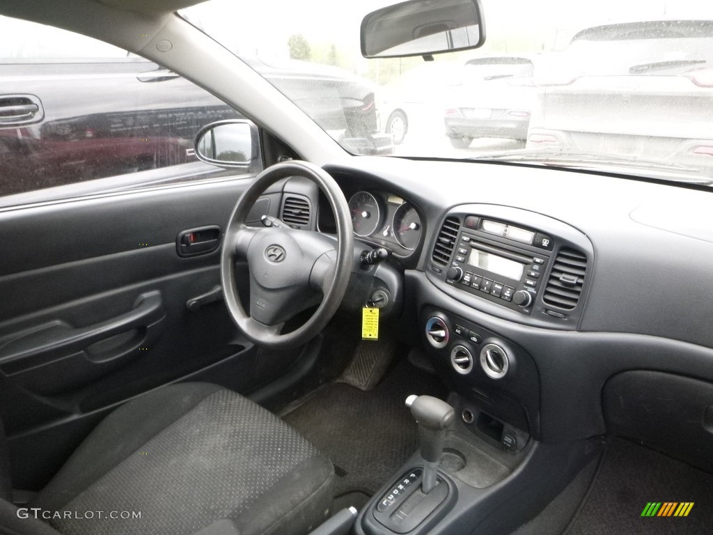 2008 Accent GS Coupe - Tango Red / Black photo #10