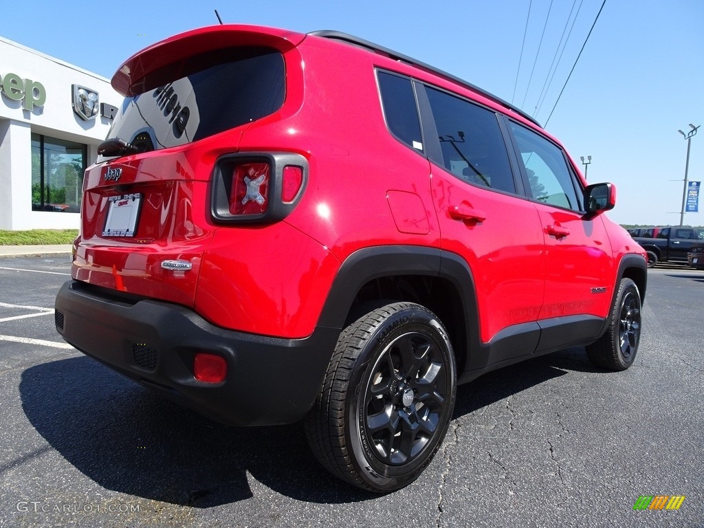 2017 Renegade Latitude - Colorado Red / Black photo #12