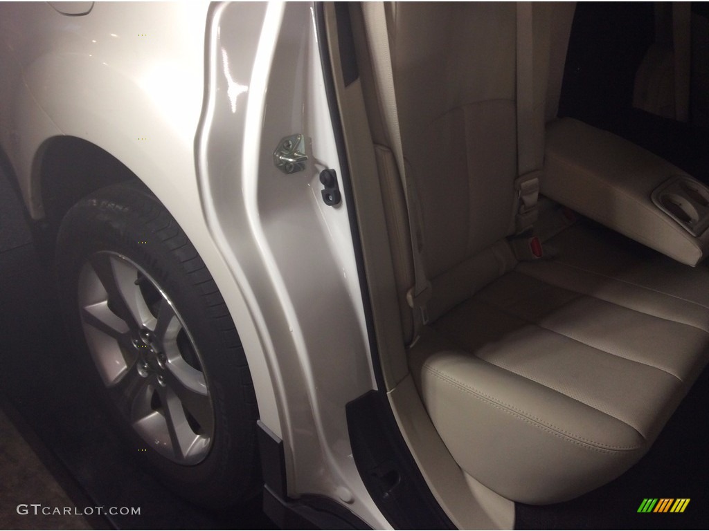 2014 Outback 2.5i Limited - Satin White Pearl / Ivory photo #38