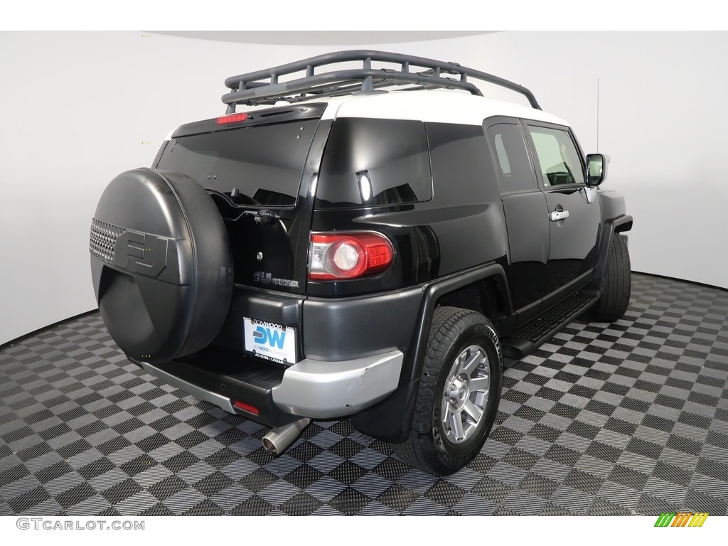 2014 FJ Cruiser 4WD - Black / Dark Charcoal photo #15