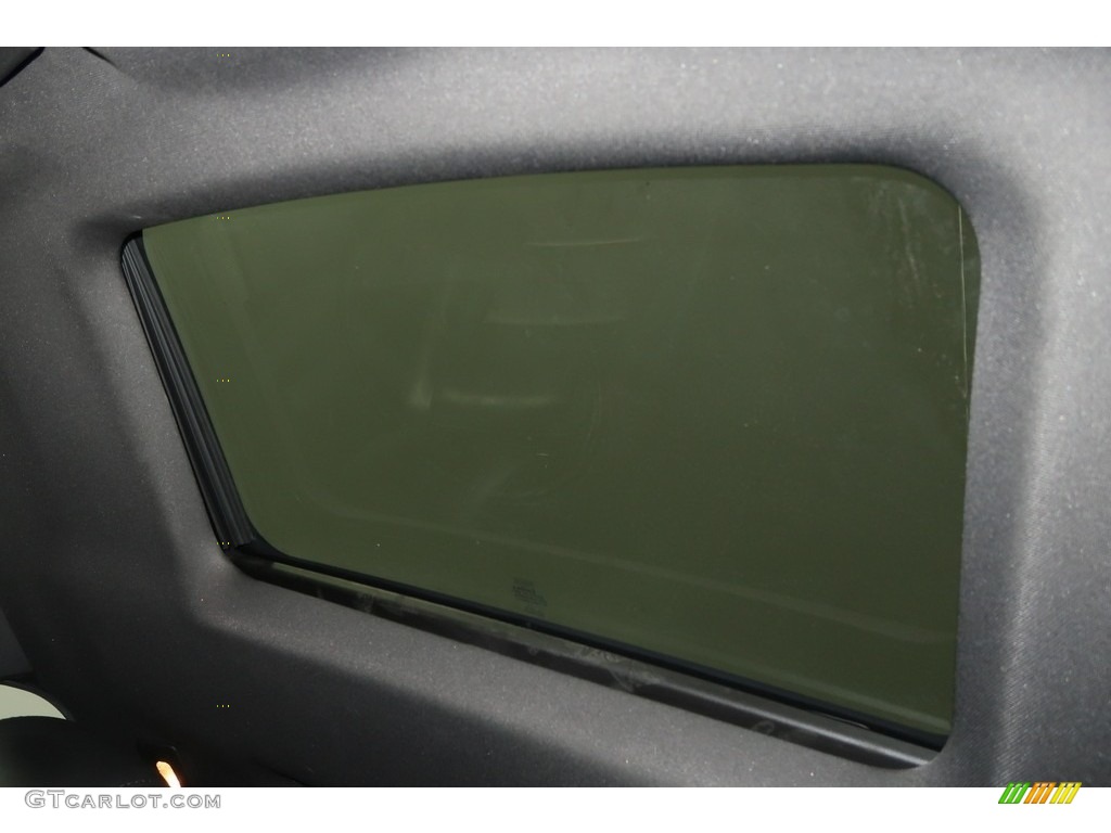 2015 Explorer XLT 4WD - Ingot Silver / Charcoal Black photo #2
