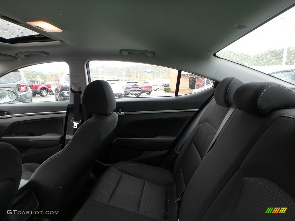 2017 Elantra Value Edition - White / Black photo #12