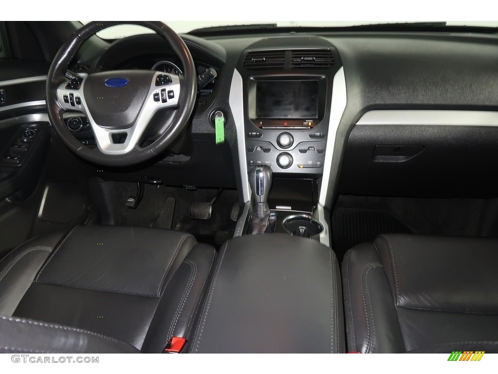 2015 Explorer XLT 4WD - Ingot Silver / Charcoal Black photo #18