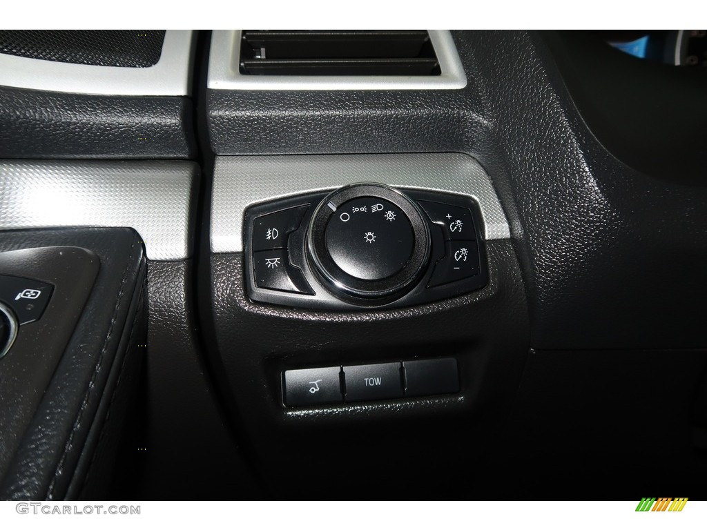 2015 Explorer XLT 4WD - Ingot Silver / Charcoal Black photo #38