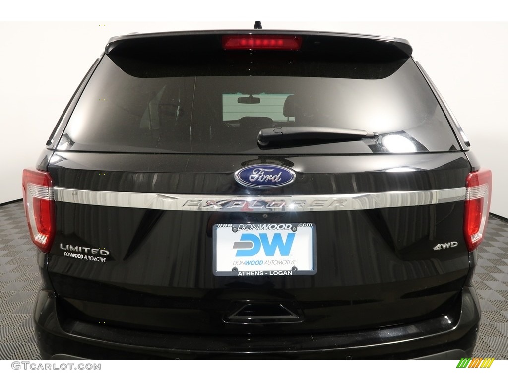 2017 Explorer Limited 4WD - Shadow Black / Ebony Black photo #15