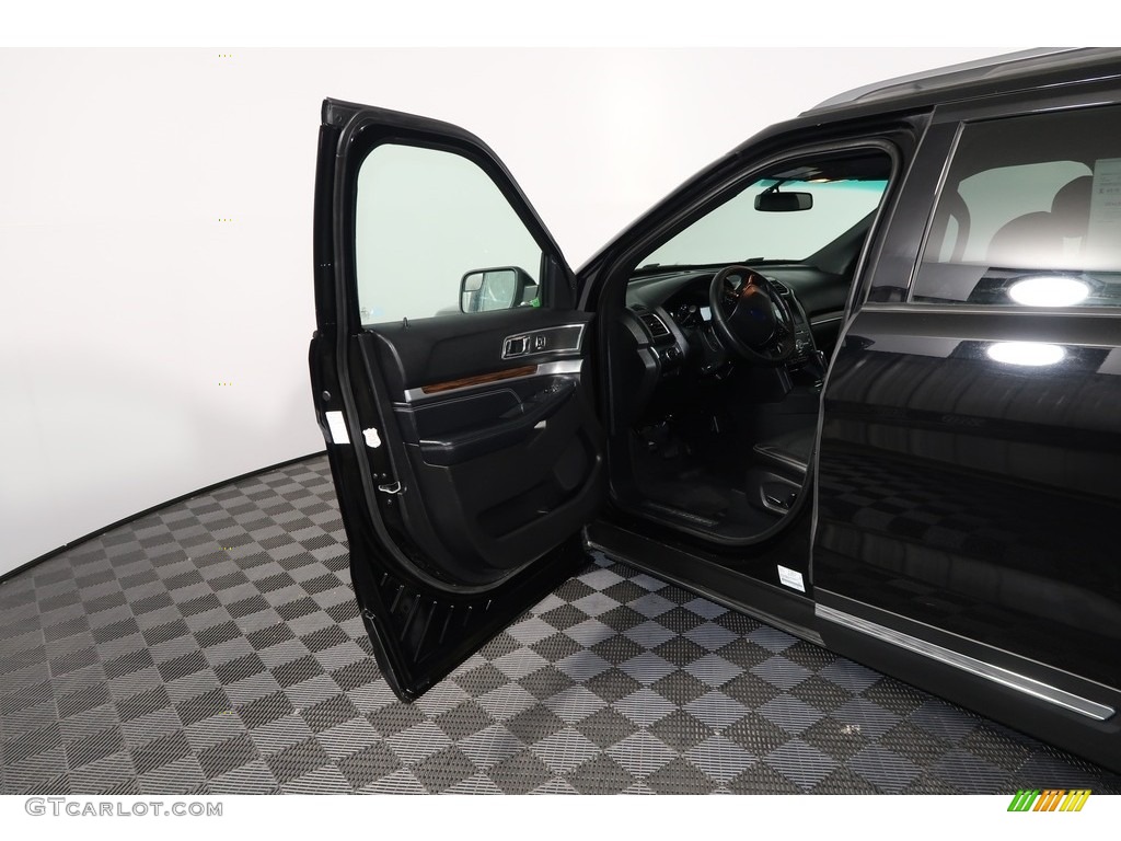 2017 Explorer Limited 4WD - Shadow Black / Ebony Black photo #29