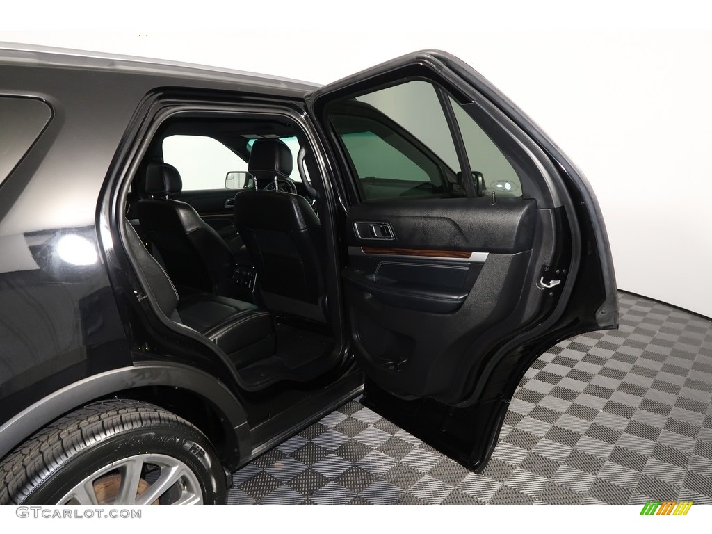 2017 Explorer Limited 4WD - Shadow Black / Ebony Black photo #31