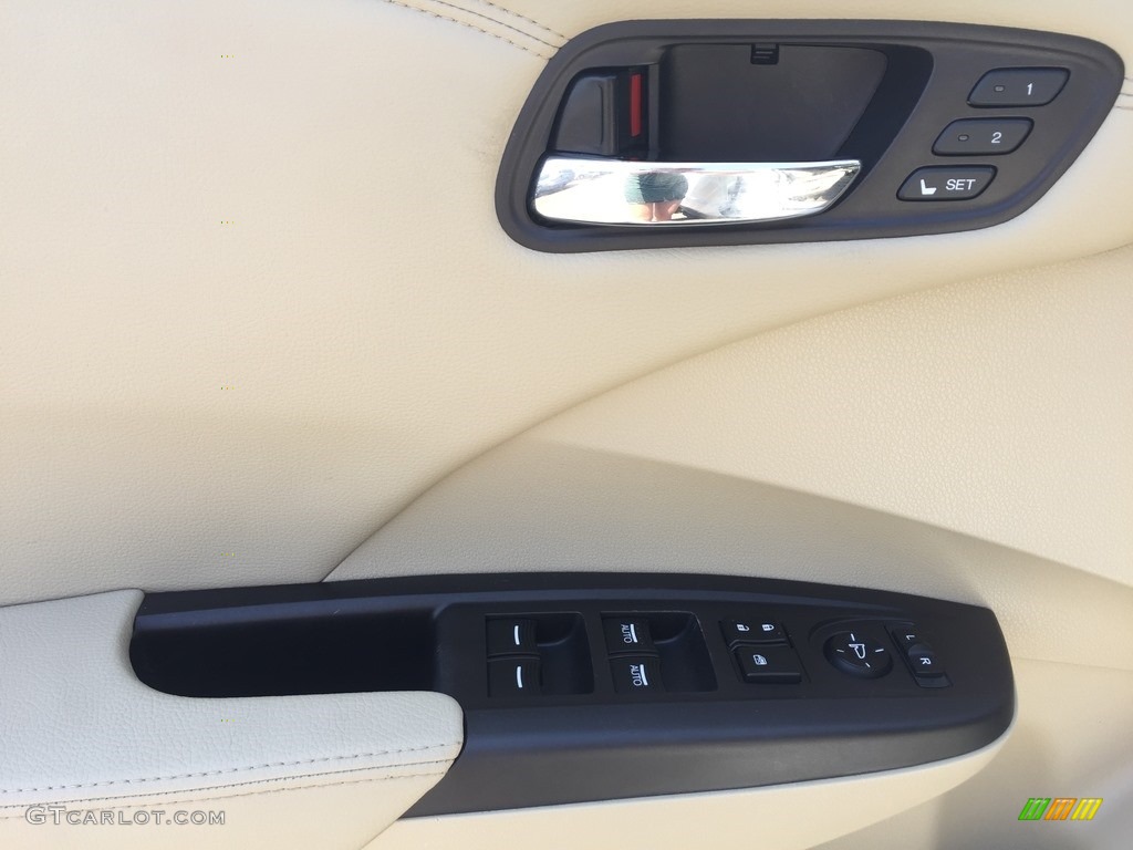 2017 RDX Technology AWD - White Diamond Pearl / Parchment photo #10