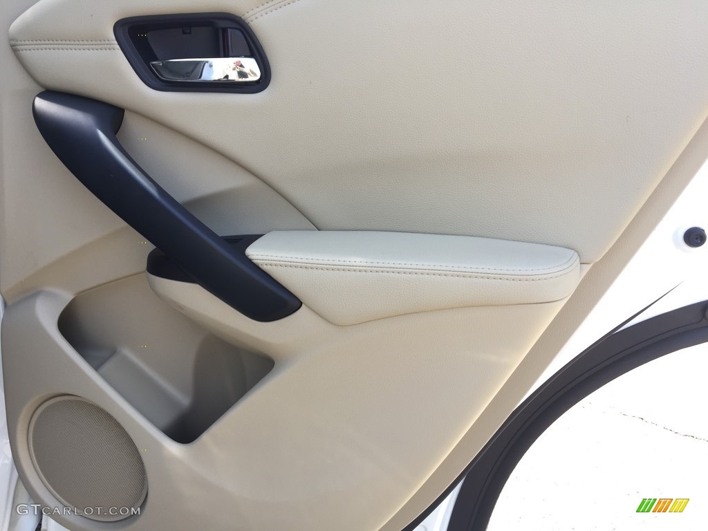 2017 RDX Technology AWD - White Diamond Pearl / Parchment photo #24