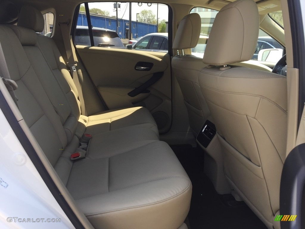 2017 RDX Technology AWD - White Diamond Pearl / Parchment photo #25