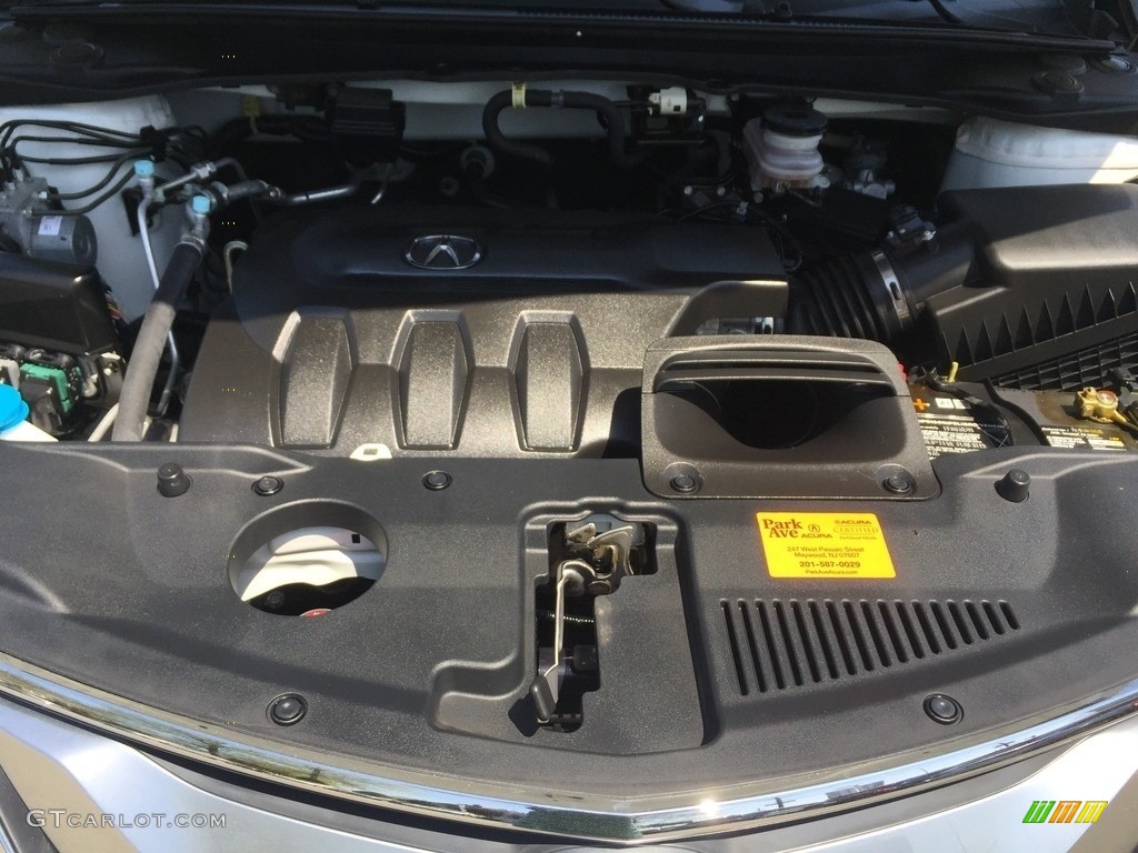 2017 RDX Technology AWD - White Diamond Pearl / Parchment photo #31