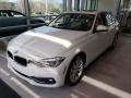 Alpine White - 3 Series 320i xDrive Sedan Photo No. 3