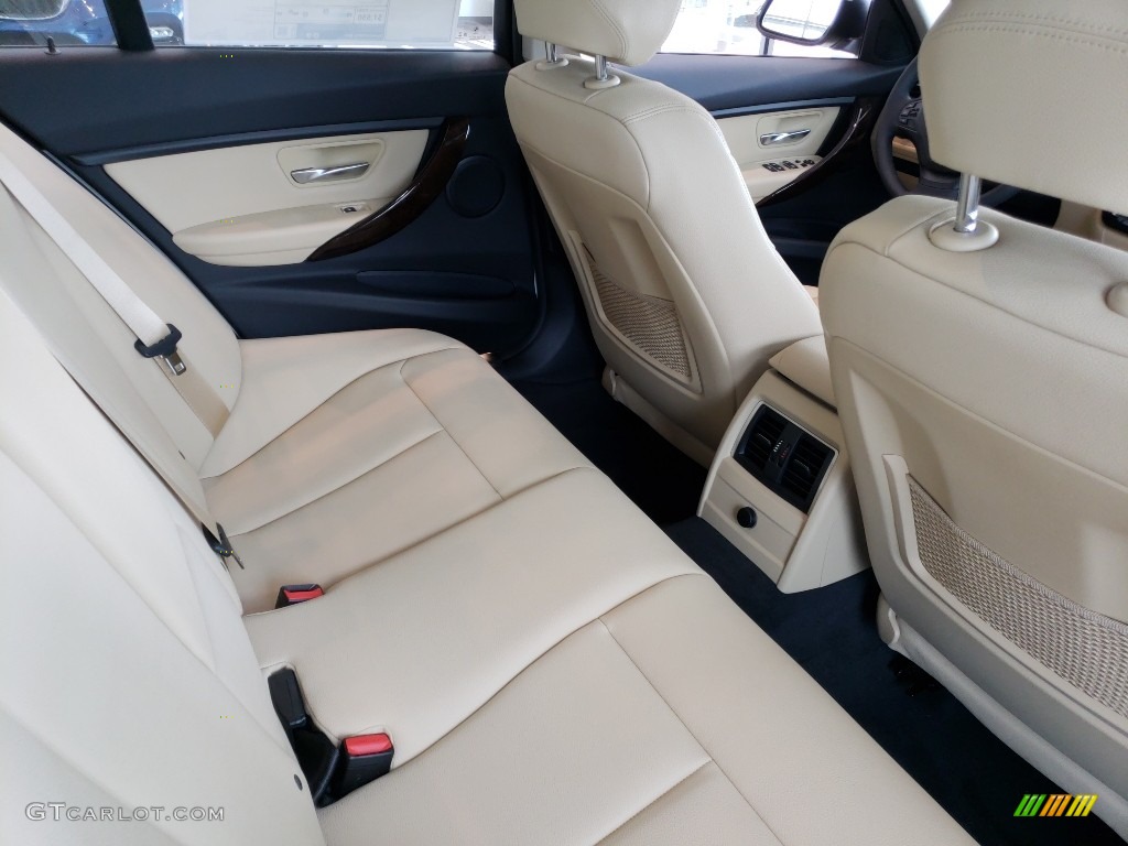 2018 3 Series 320i xDrive Sedan - Alpine White / Venetian Beige photo #7