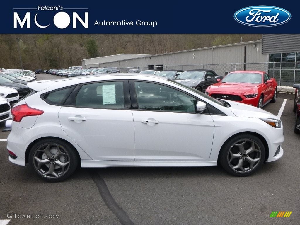 Oxford White Ford Focus