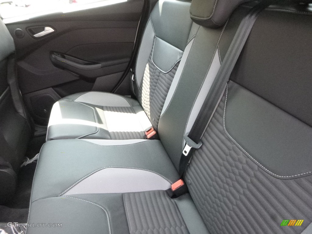 Charcoal Black/Smoke Storm Partial Recaro Leather Interior 2018 Ford Focus ST Hatch Photo #126994446