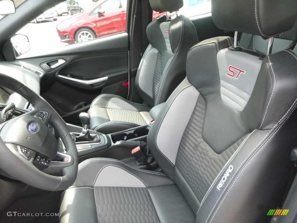 Charcoal Black/Smoke Storm Partial Recaro Leather Interior 2018 Ford Focus ST Hatch Photo #126994529