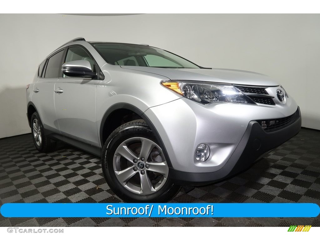 2015 RAV4 XLE - Classic Silver Metallic / Ash photo #1