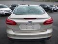 White Gold - Focus SE Sedan Photo No. 7