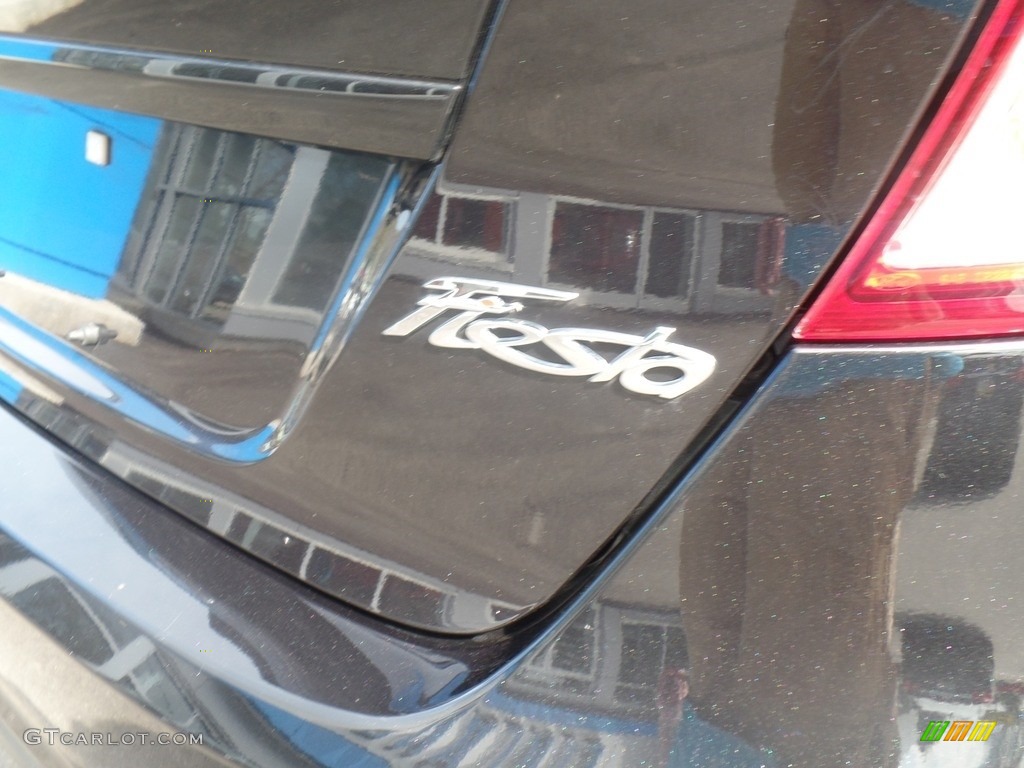 2015 Fiesta SE Hatchback - Tuxedo Black Metallic / Medium Light Stone photo #11
