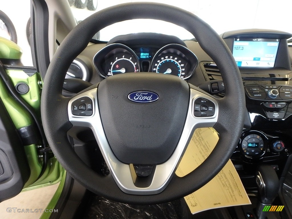 2018 Fiesta SE Sedan - Outrageous Green / Charcoal Black photo #15