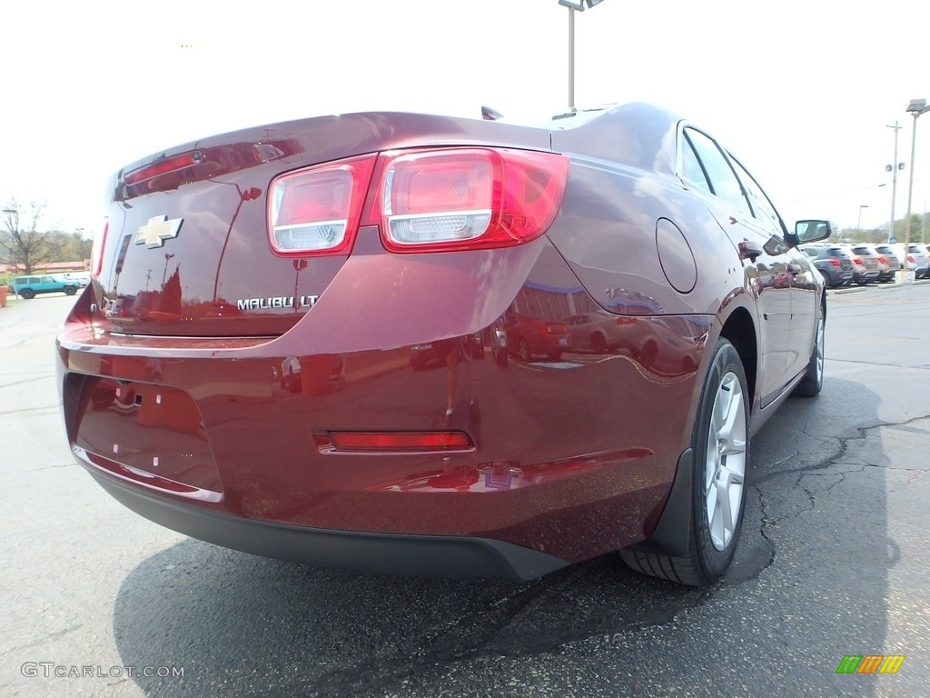 2016 Malibu Limited LT - Butte Red Metallic / Cocoa/Light Neutral photo #9
