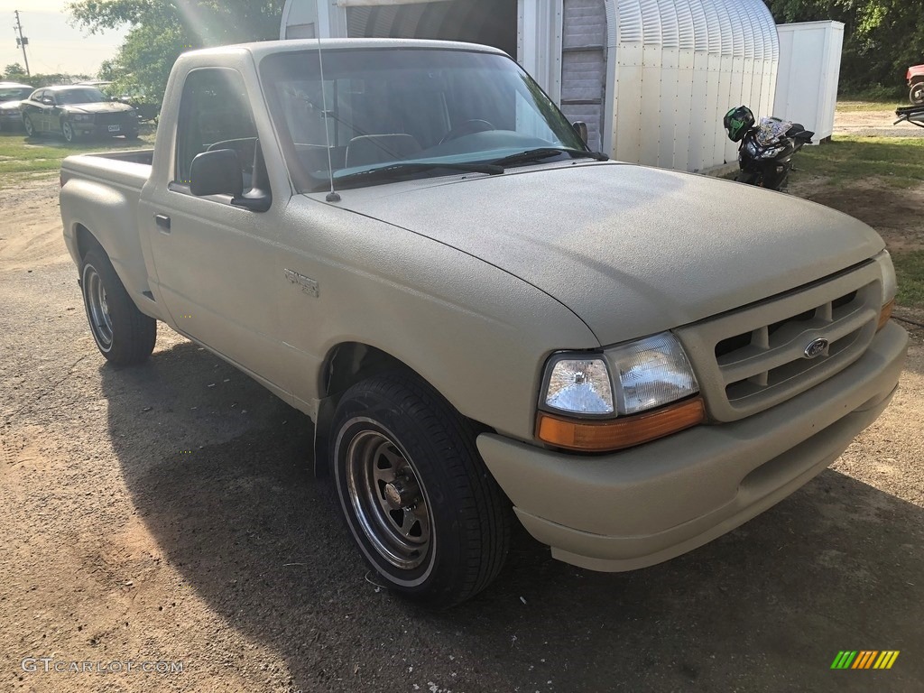 2000 Ranger XL Regular Cab - Harvest Gold Metallic / Medium Graphite photo #2