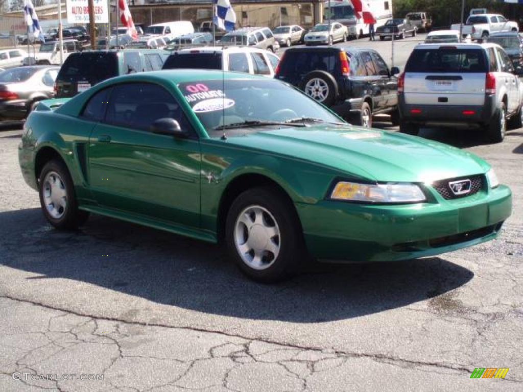 2000 Mustang V6 Coupe - Electric Green Metallic / Medium Parchment photo #3