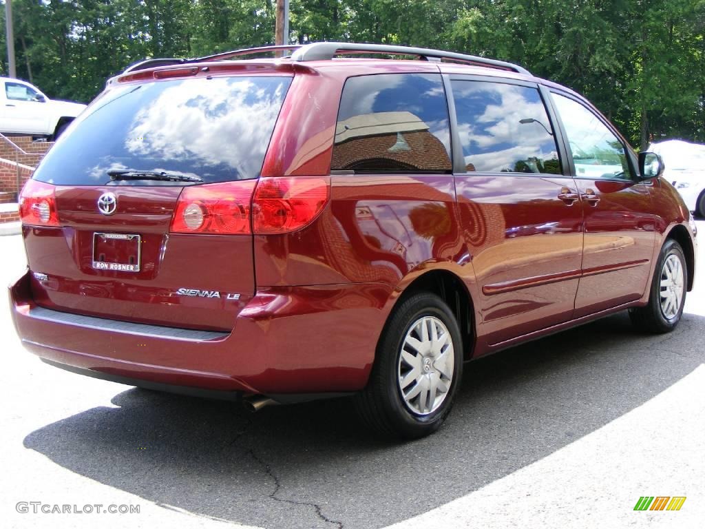 2008 Sienna LE - Salsa Red Pearl / Stone photo #3