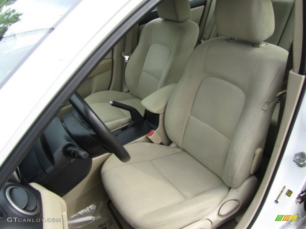 2007 MAZDA3 i Sport Sedan - Rally White / Beige photo #18