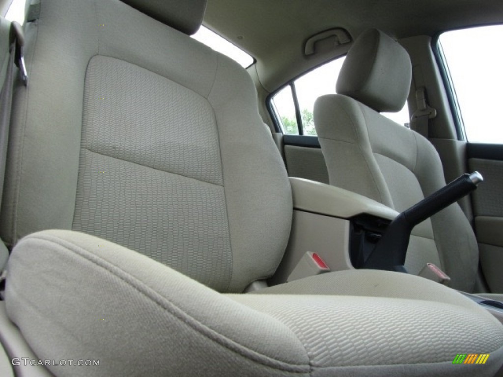 2007 MAZDA3 i Sport Sedan - Rally White / Beige photo #22