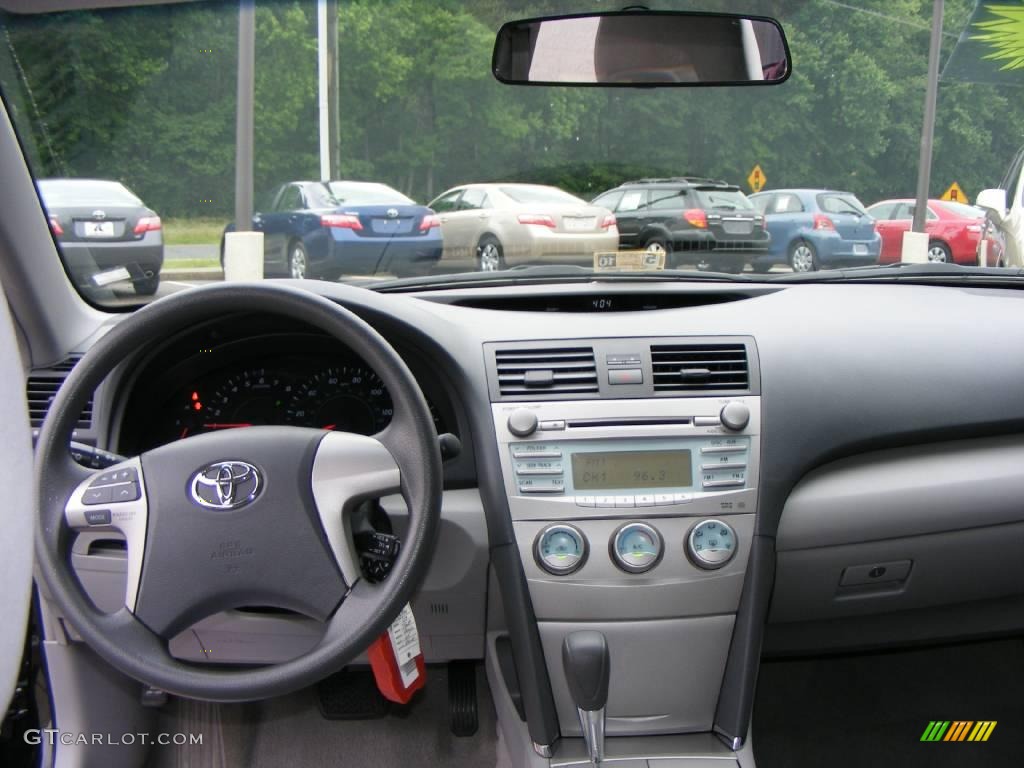 2009 Camry LE - Black / Ash photo #8