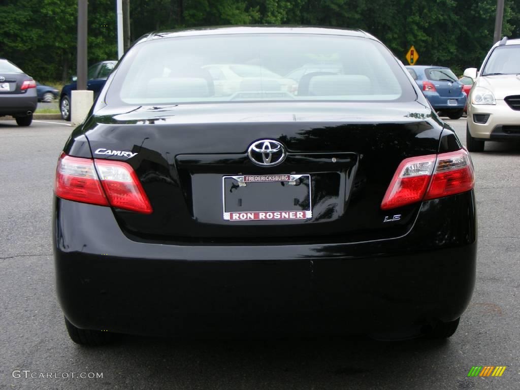 2009 Camry LE - Black / Ash photo #16