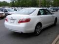 Super White - Camry LE Photo No. 4
