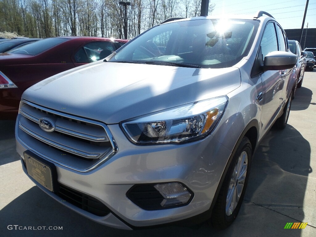 2018 Escape SE 4WD - Ingot Silver / Charcoal Black photo #1