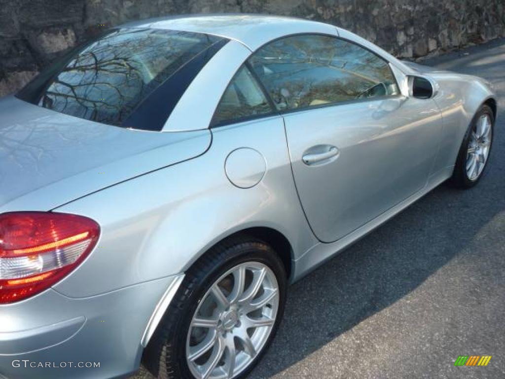 2005 SLK 350 Roadster - Diamond Silver Metallic / Beige photo #17