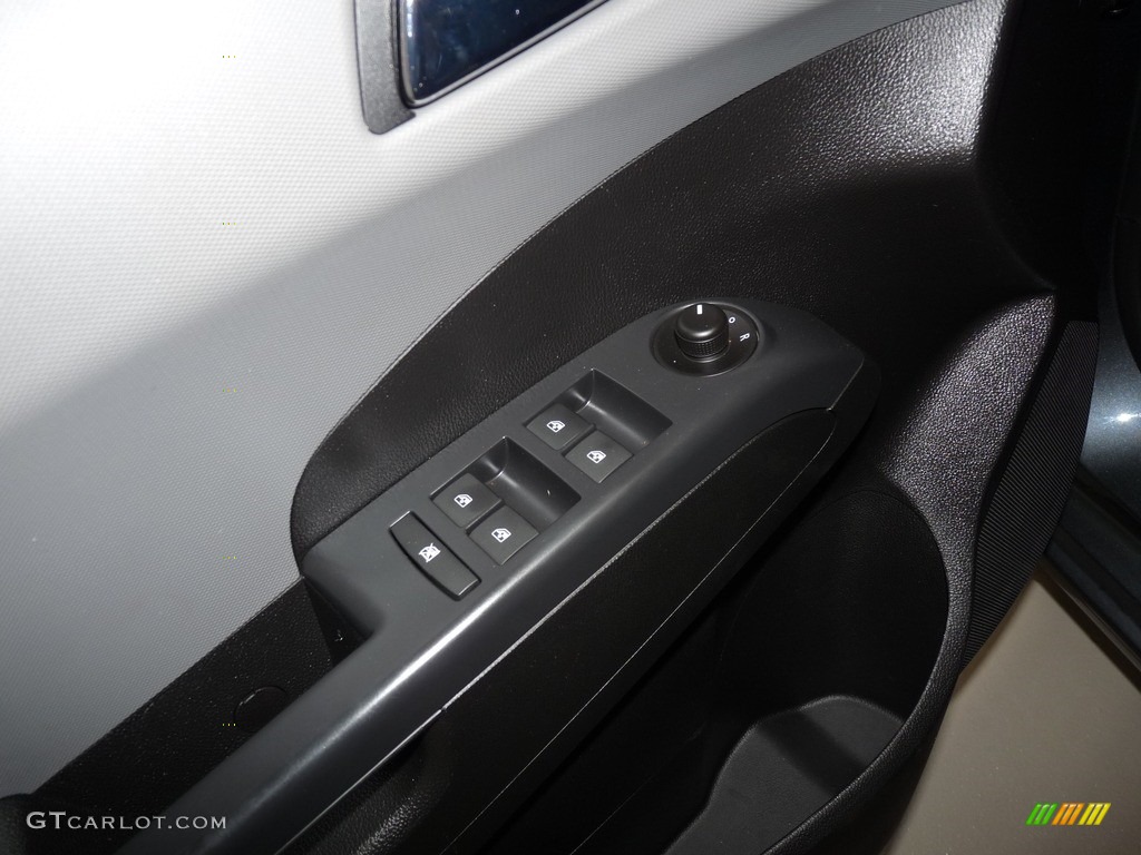 2012 Sonic LTZ Hatch - Cyber Gray Metallic / Jet Black/Dark Titanium photo #10