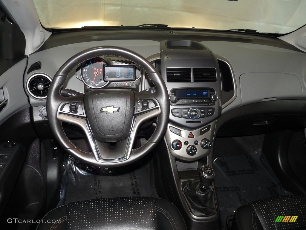 2012 Sonic LTZ Hatch - Cyber Gray Metallic / Jet Black/Dark Titanium photo #12