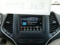 2019 Light Brownstone Pearl Jeep Cherokee Latitude  photo #15