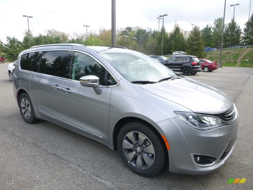Billet Silver Metallic 2018 Chrysler Pacifica Hybrid Limited Exterior Photo #127052105