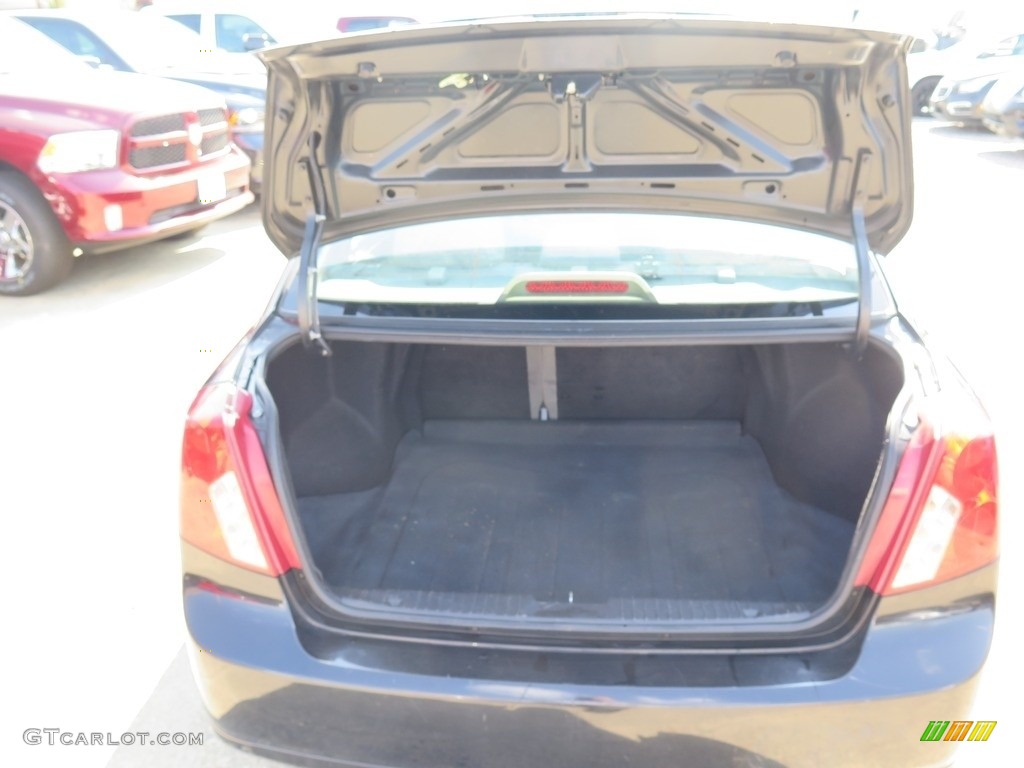 2005 Forenza S Sedan - Fantasy Black Metallic / Gray photo #25
