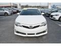 Super White - Camry SE Photo No. 28