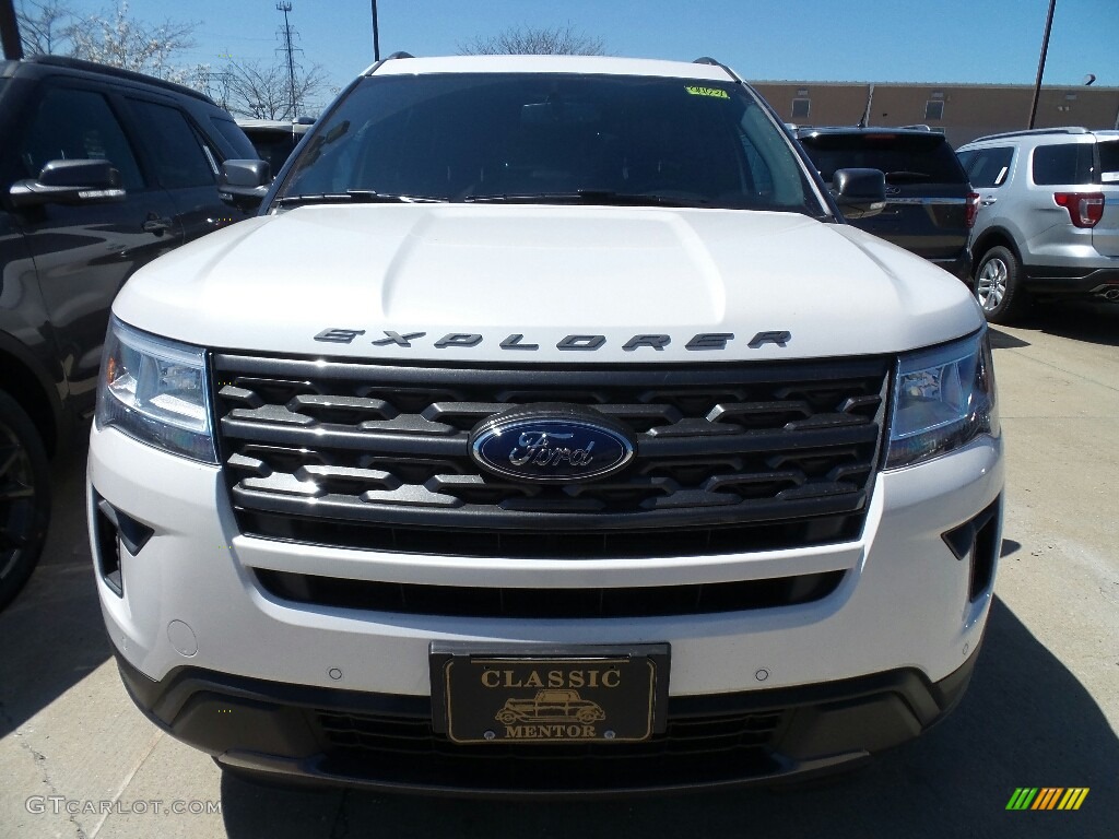 2018 Explorer XLT 4WD - White Platinum / Ebony Black photo #2