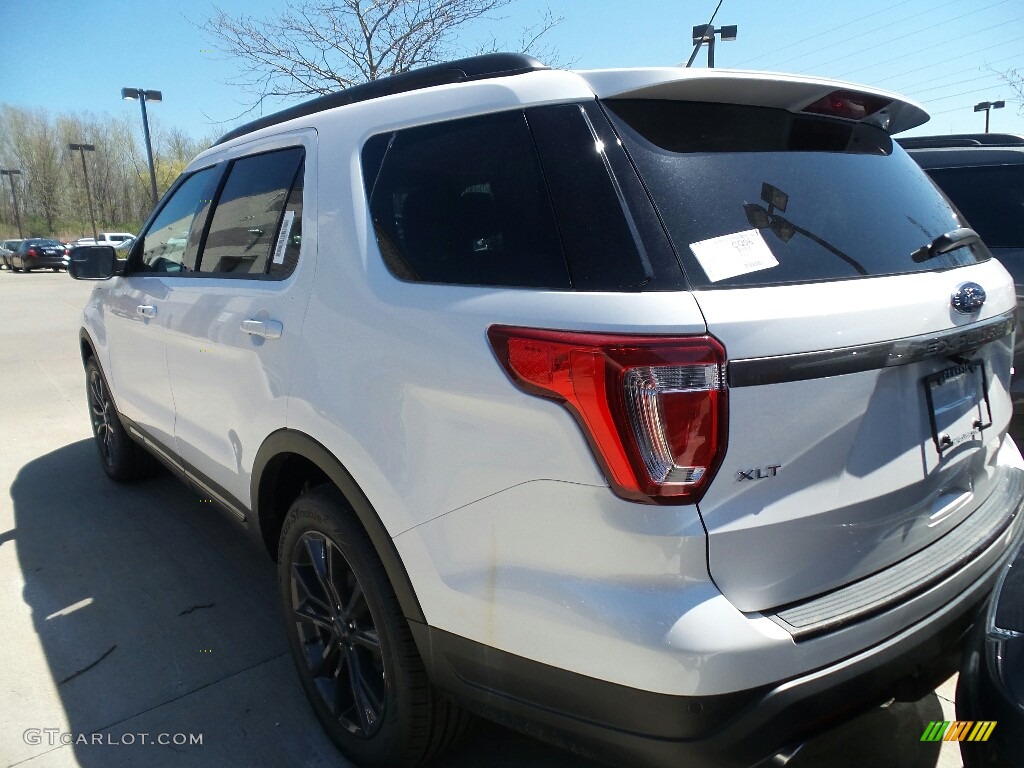 2018 Explorer XLT 4WD - White Platinum / Ebony Black photo #3