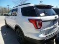 2018 White Platinum Ford Explorer XLT 4WD  photo #3
