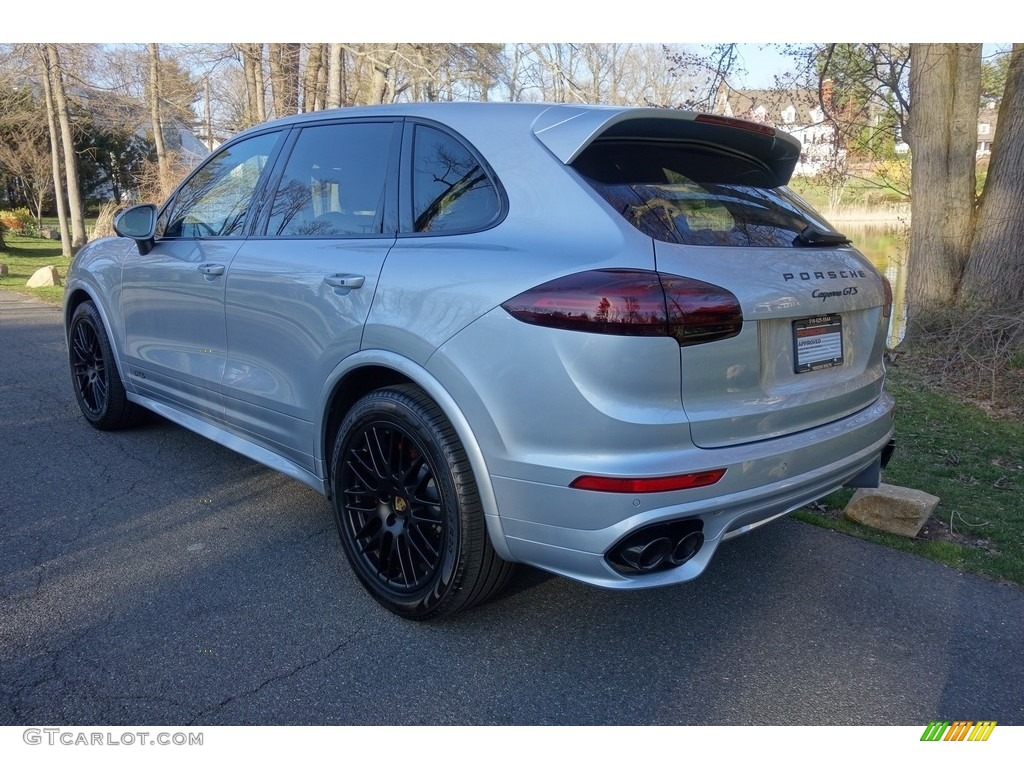2018 Cayenne GTS - Rhodium Silver Metallic / Black photo #4