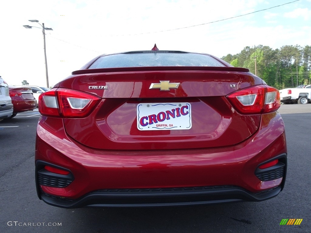 2018 Cruze LT - Cajun Red Tintcoat / Jet Black photo #11