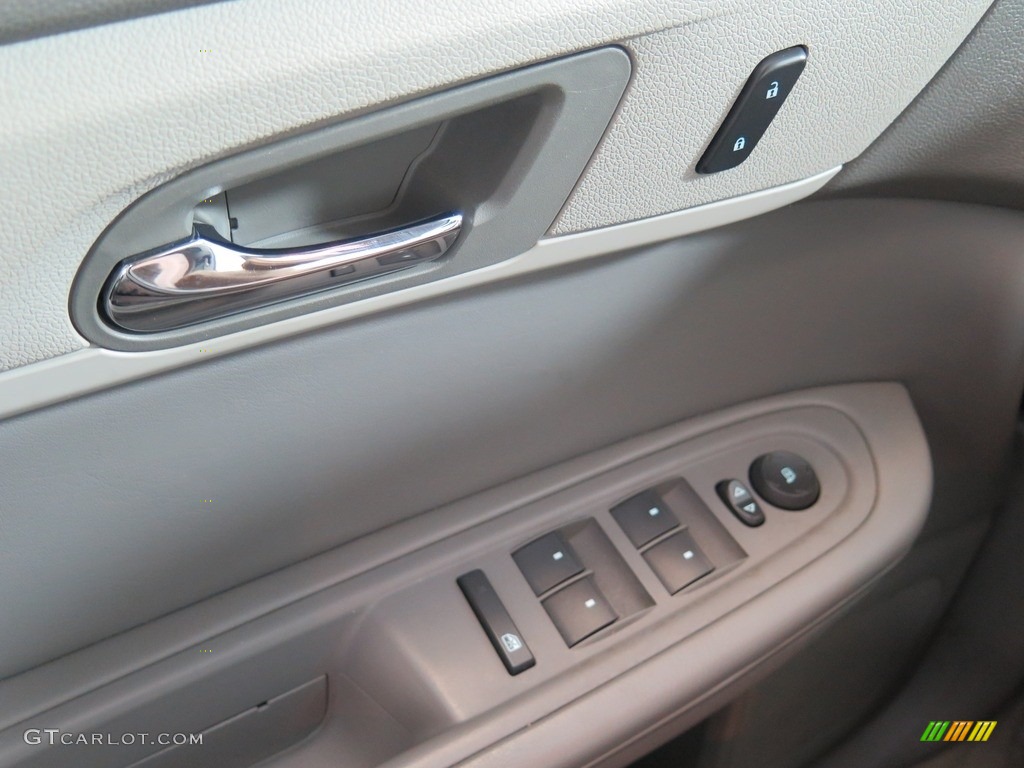 2014 Traverse LS AWD - Cyber Grey Metallic / Dark Titanium/Light Titanium photo #41