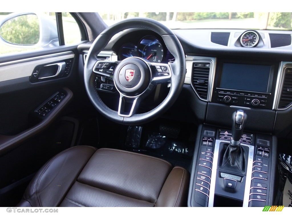 2015 Porsche Macan Turbo Saddle Brown Dashboard Photo #127066164
